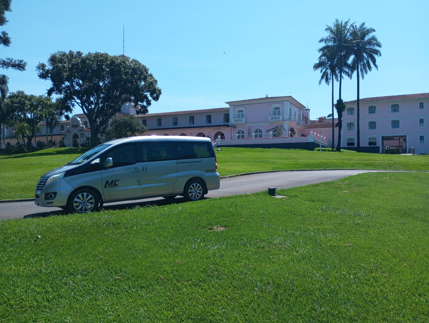Traslado en Automóvil - Reserva de Guías de Turismo y más servicios - Cataratas del Iguazú