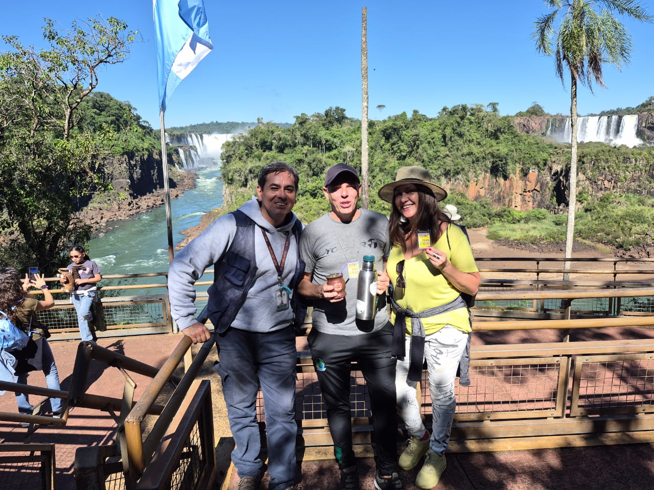 Servicios especiales en toda la región - Reserva de Guías de Turismo y más servicios - Cataratas del Iguazú