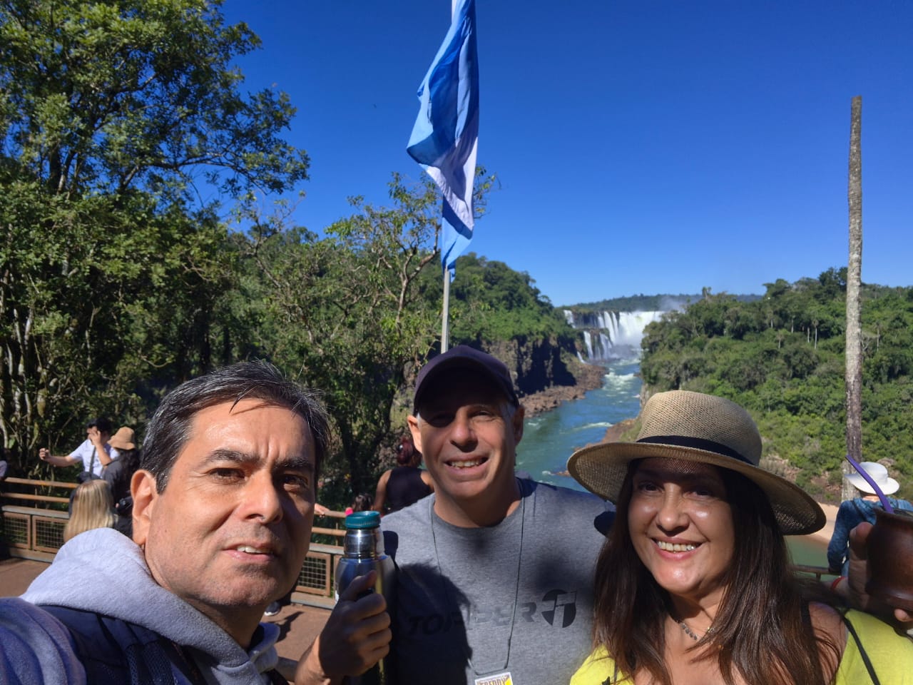 Servicios especiales en toda la región - Reserva de Guías de Turismo y más servicios - Cataratas del Iguazú