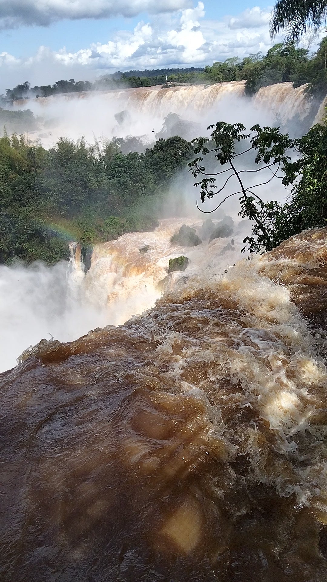 Cargar video: Iguazú Junio 2014