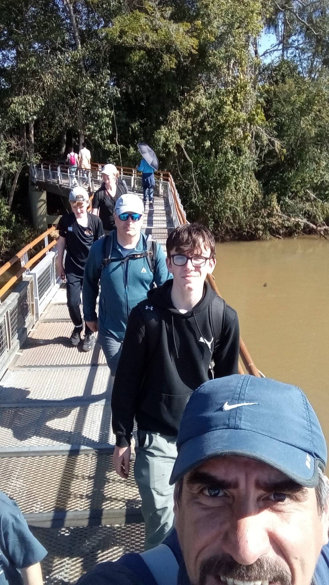 Servicio Familiar Cataratas de Brasil - Reserva de Guías de Turismo y más servicios - Cataratas del Iguazú